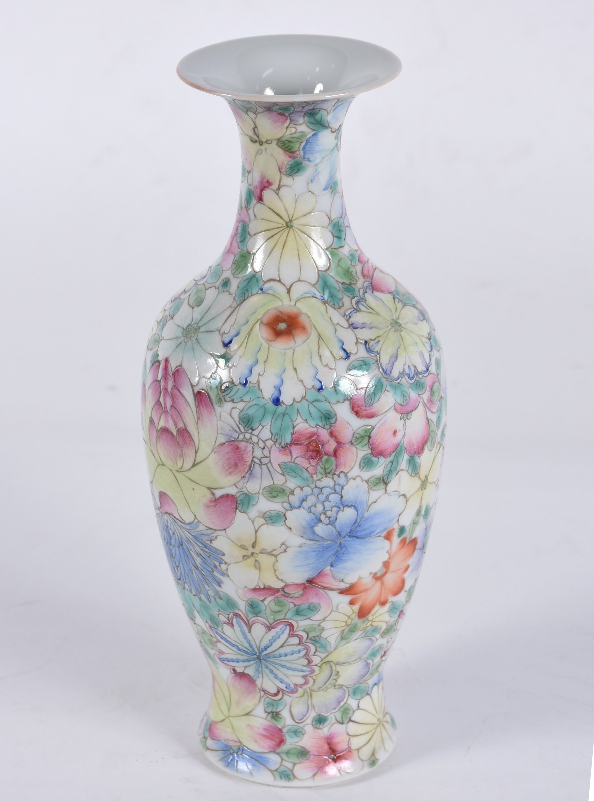 Vaso de porcelana oriental com flores em policromia. - foto 4 de 6