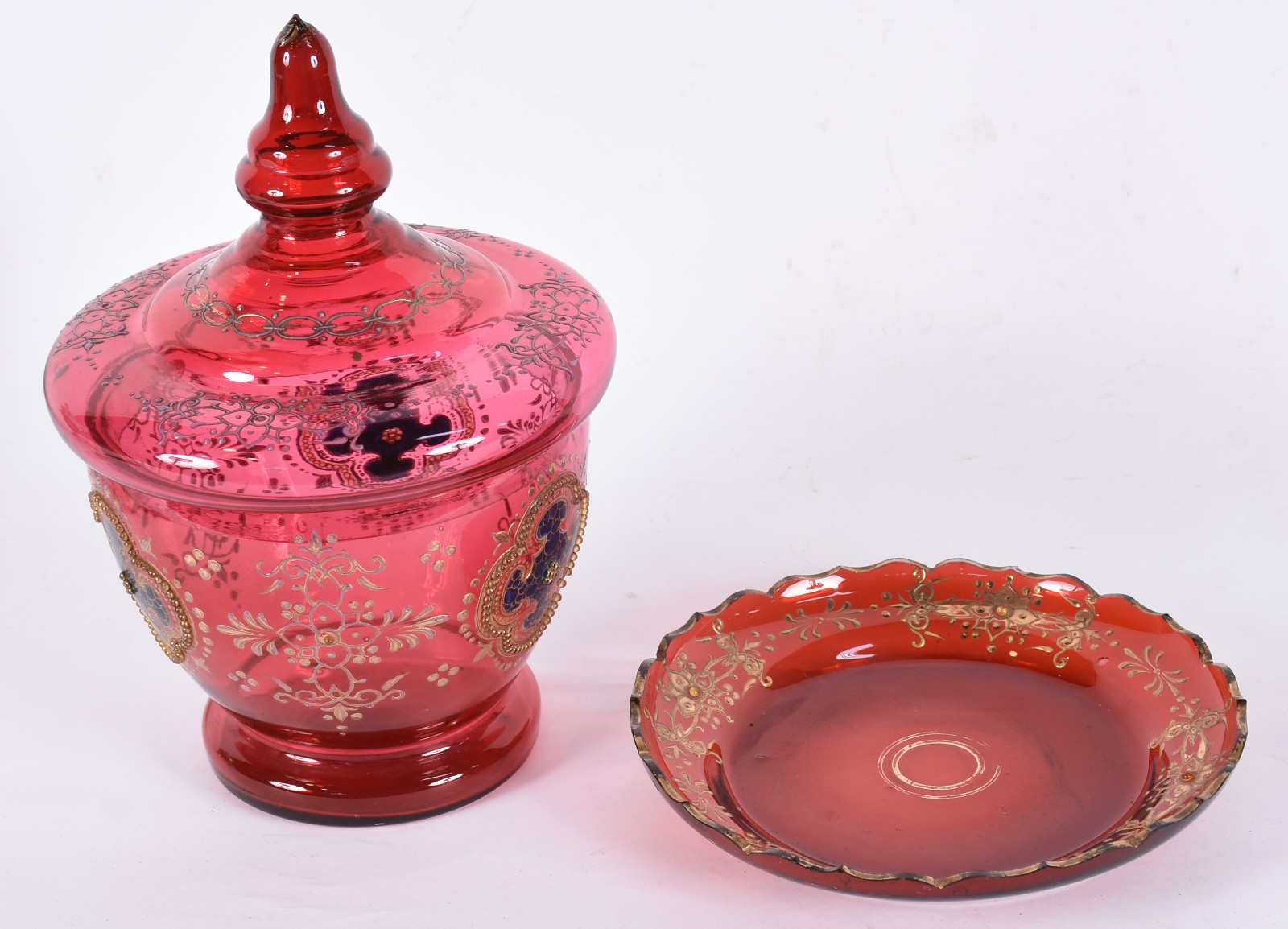 Grande potiche de cristal europeu na cor rosa, ricamente decorado com... - foto 3 de 7