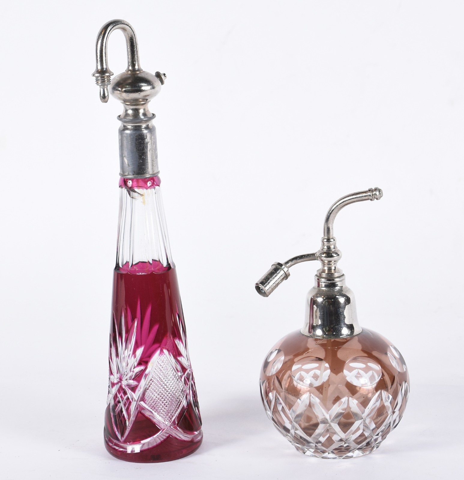 Dois perfumeiros de cristal europeu doublé rubi e marrom lapidados... - foto 3 de 4