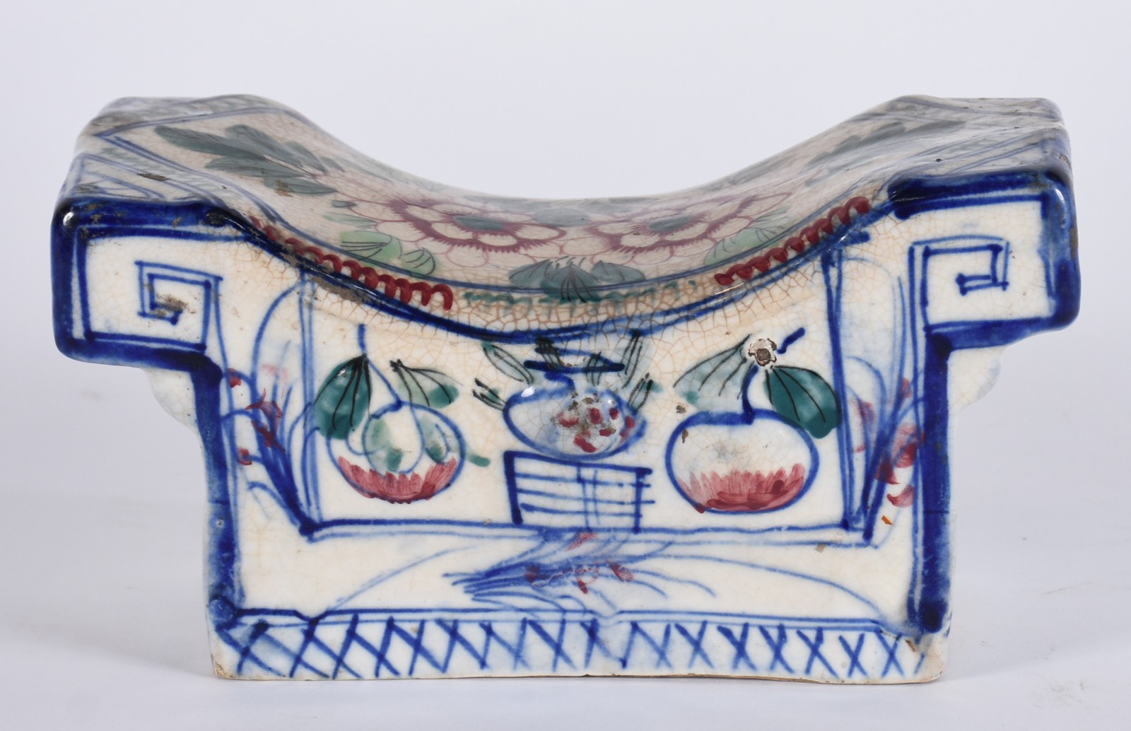 Antiga almofada de porcelana chinesa decorada em tons de azul, selo... - foto 1 de 7