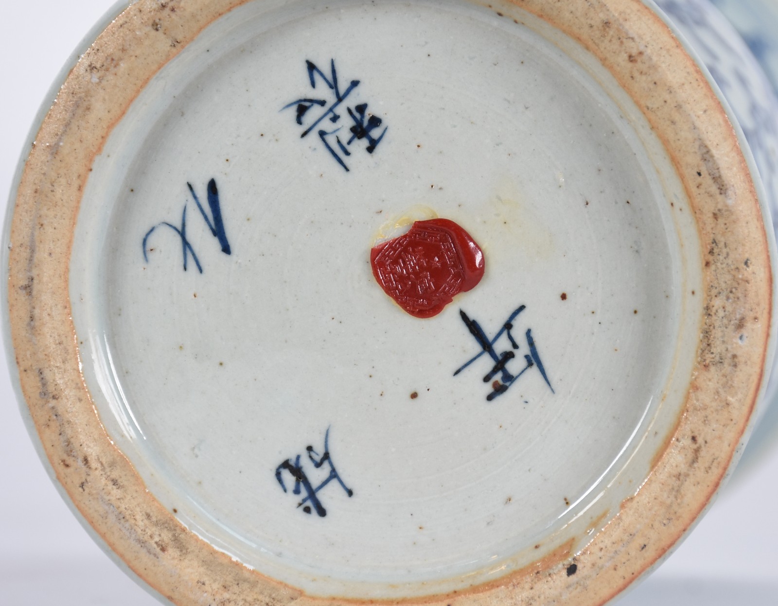 Vaso feitio balaústre de porcelana chinesa em azul e branco decorada... - foto 6 de 6