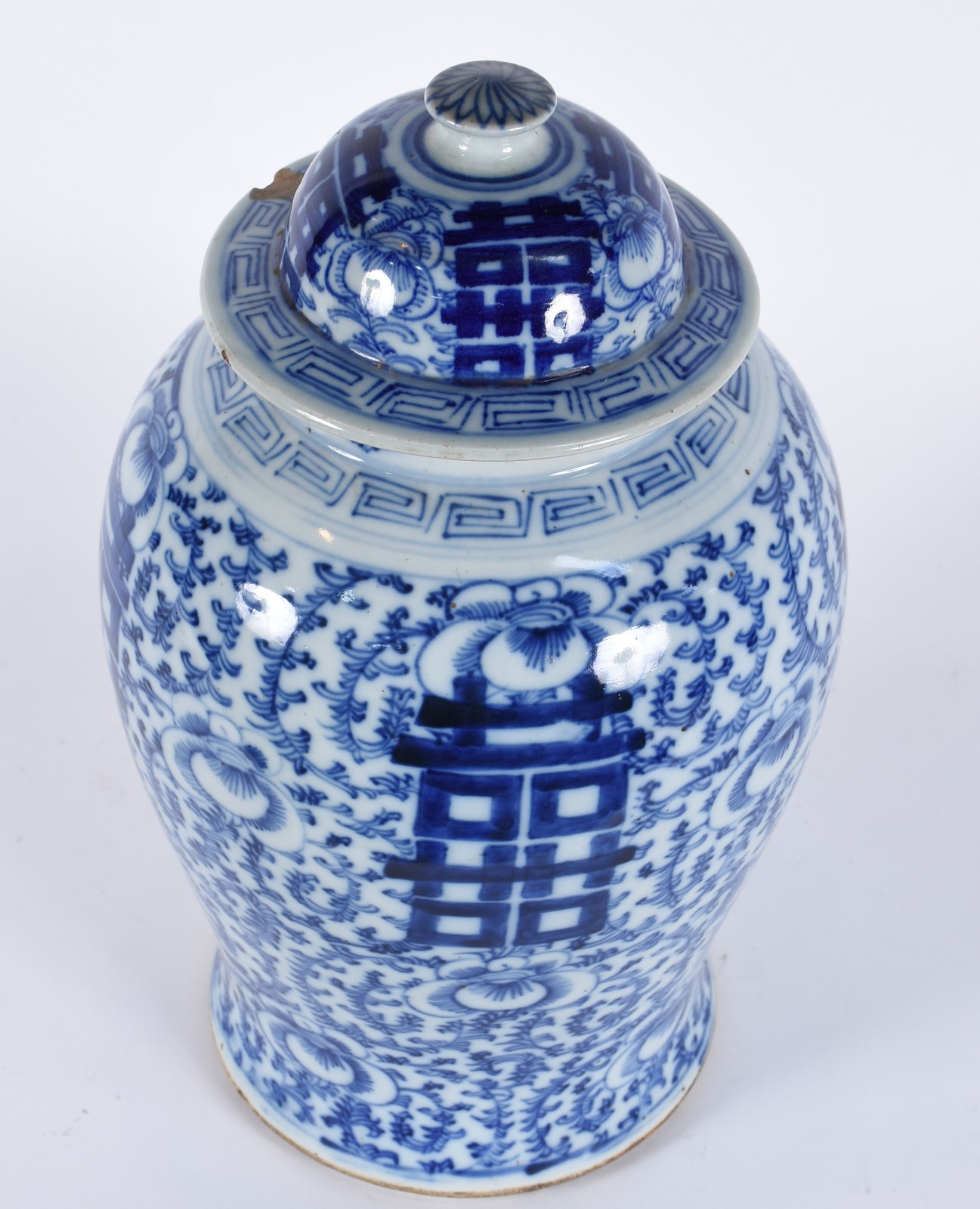 Potiche antigo de porcelana chinesa azul e branca, decorado com... - foto 2 de 6