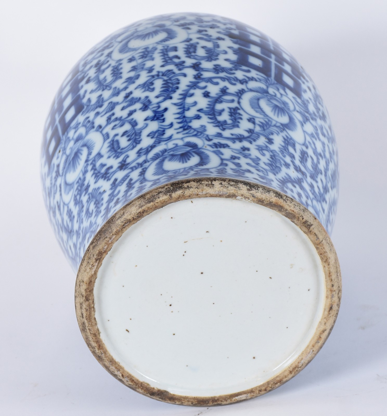 Potiche antigo de porcelana chinesa azul e branca, decorado com... - foto 4 de 6