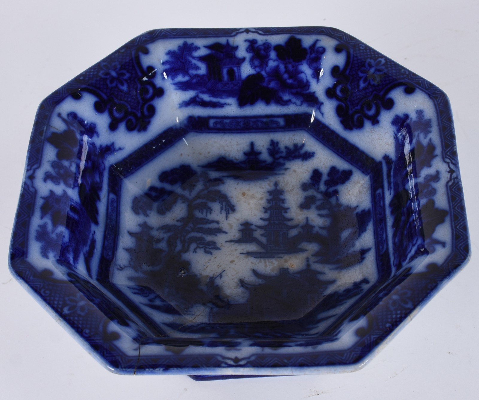 Centro de mesa de porcelana azul borrão inglês, feitio oitavado, fios... - foto 2 de 6