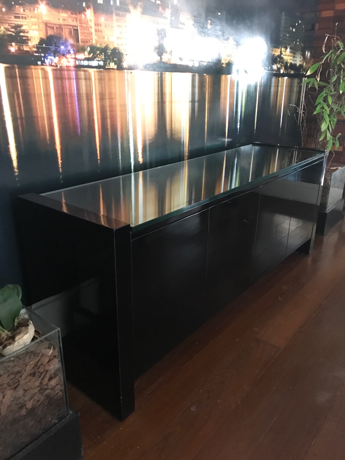 Buffet de lacca negra, design moderno. (Retirada no apartamento em... - foto 4 de 6