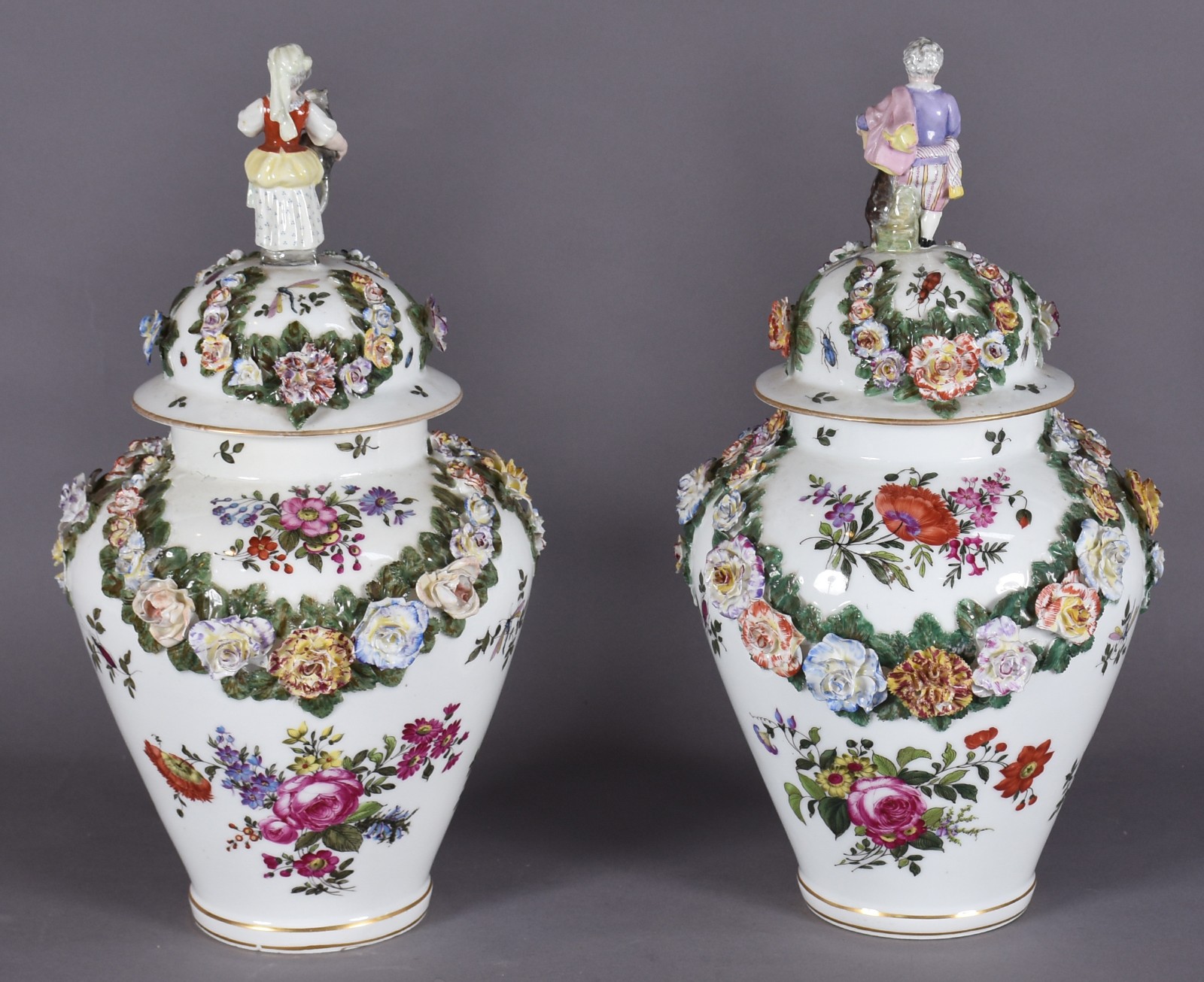 Par de potiches em porcelana alemã de Meissen ricamente decorada com... - foto 4 de 11
