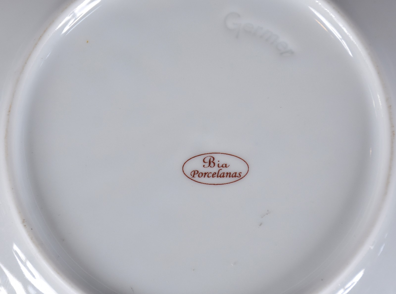 Conjunto de porcelana para bodas de ouro composto de: 2 xícaras de... - foto 6 de 8
