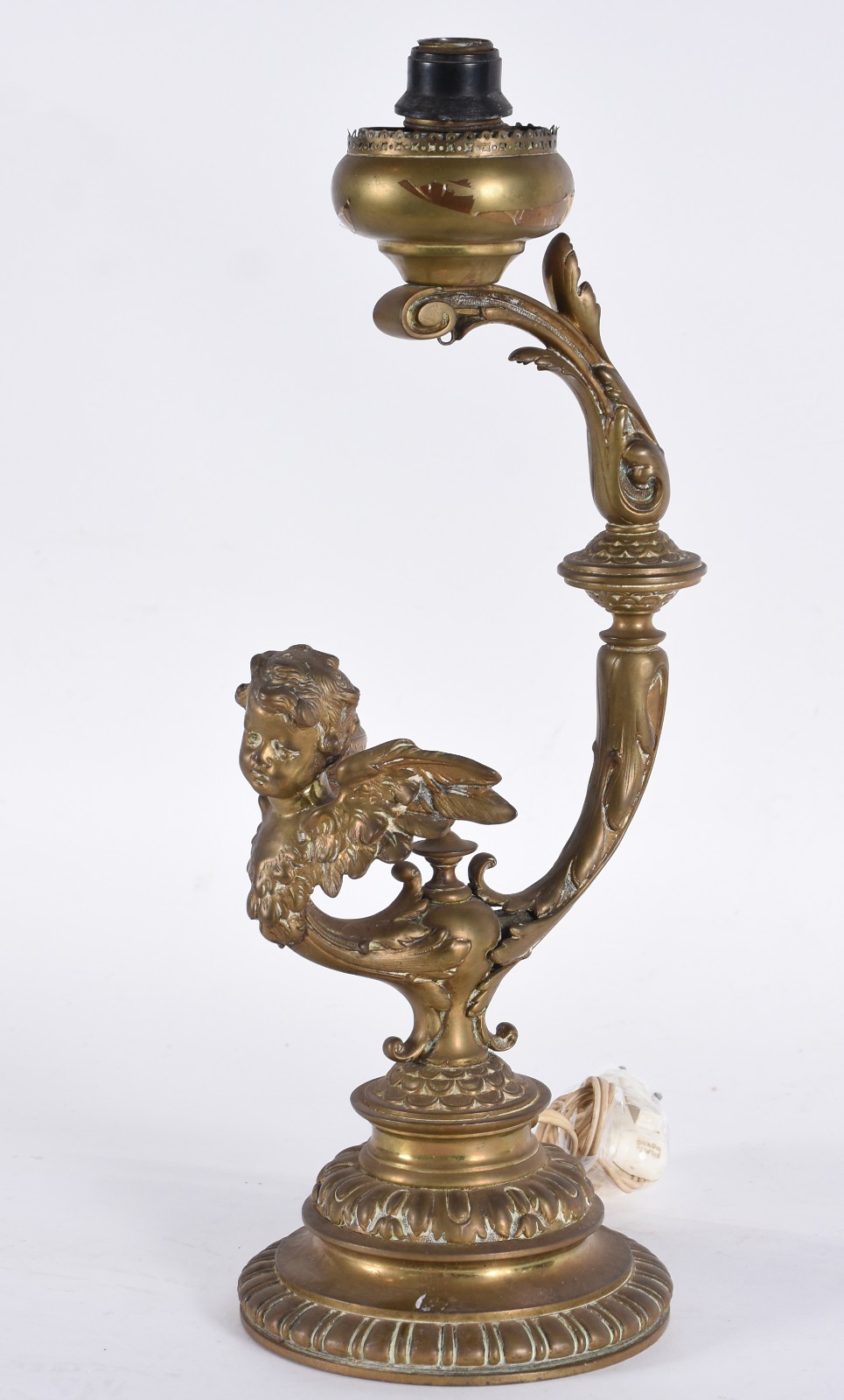 Luminária francesa em bronze com detalhe representando cabeça de anjo. - foto 1 de 6