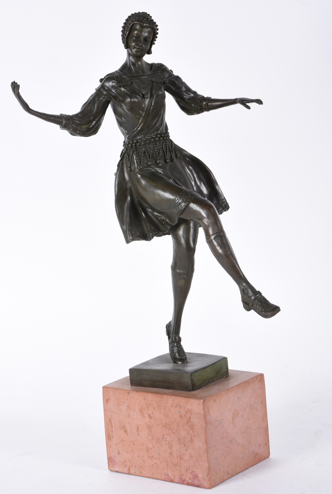 Escultura de metal representando "Dançarina", base de mármore... - foto 3 de 4