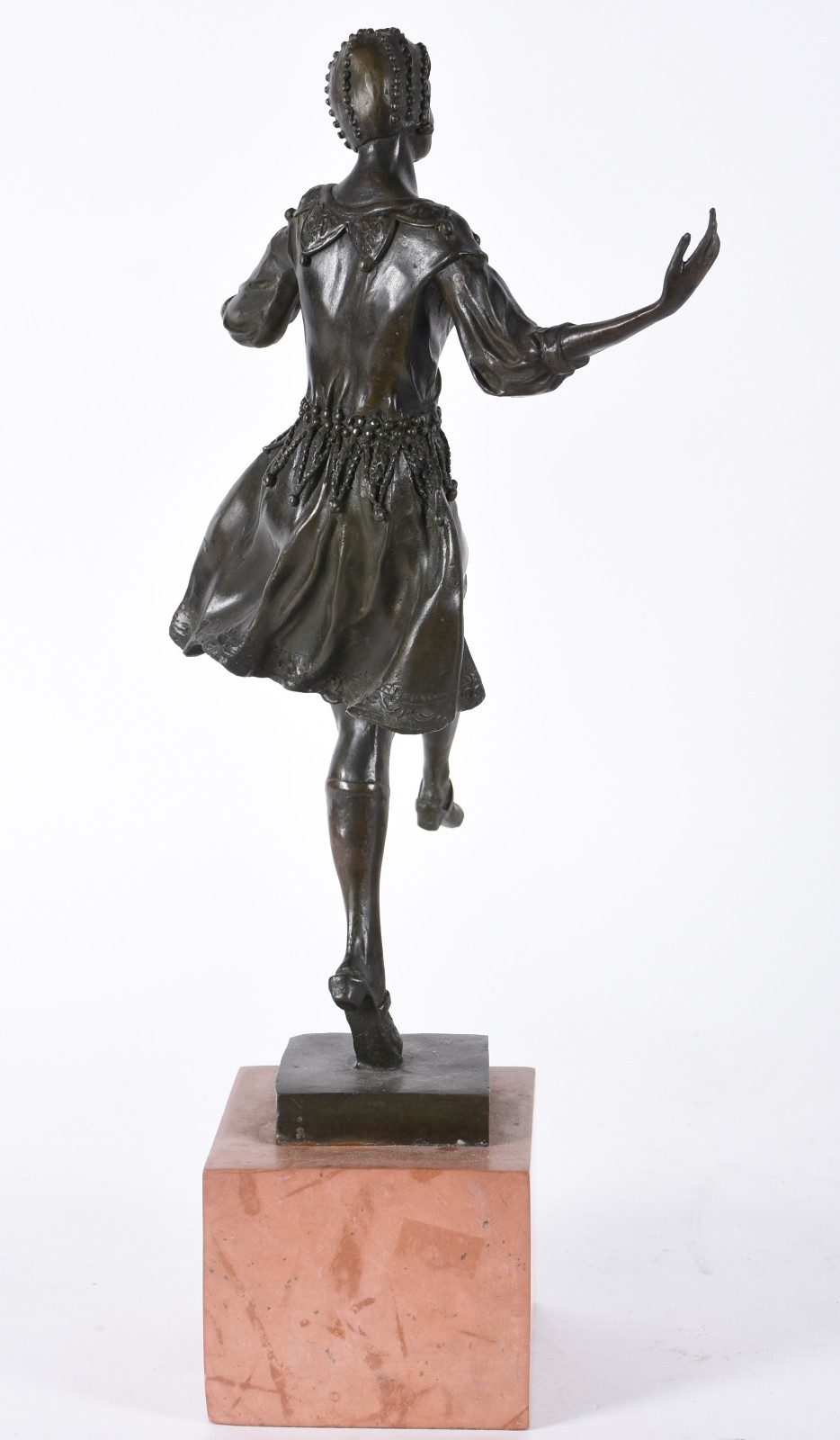 Escultura de metal representando "Dançarina", base de mármore... - foto 4 de 4
