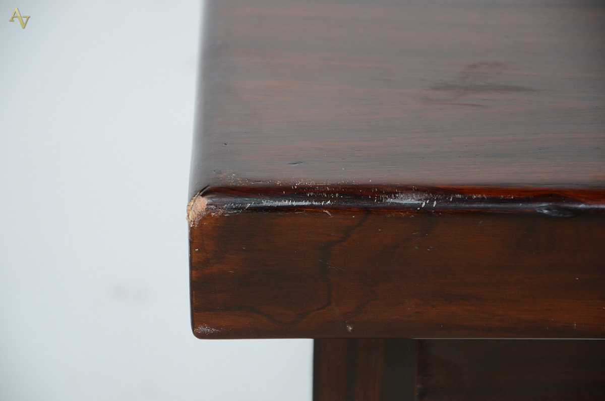 SERGIO RODRIGUES - Mesa de centro de jacarandá medindo 0,85 x 0,85... - foto 4 de 4