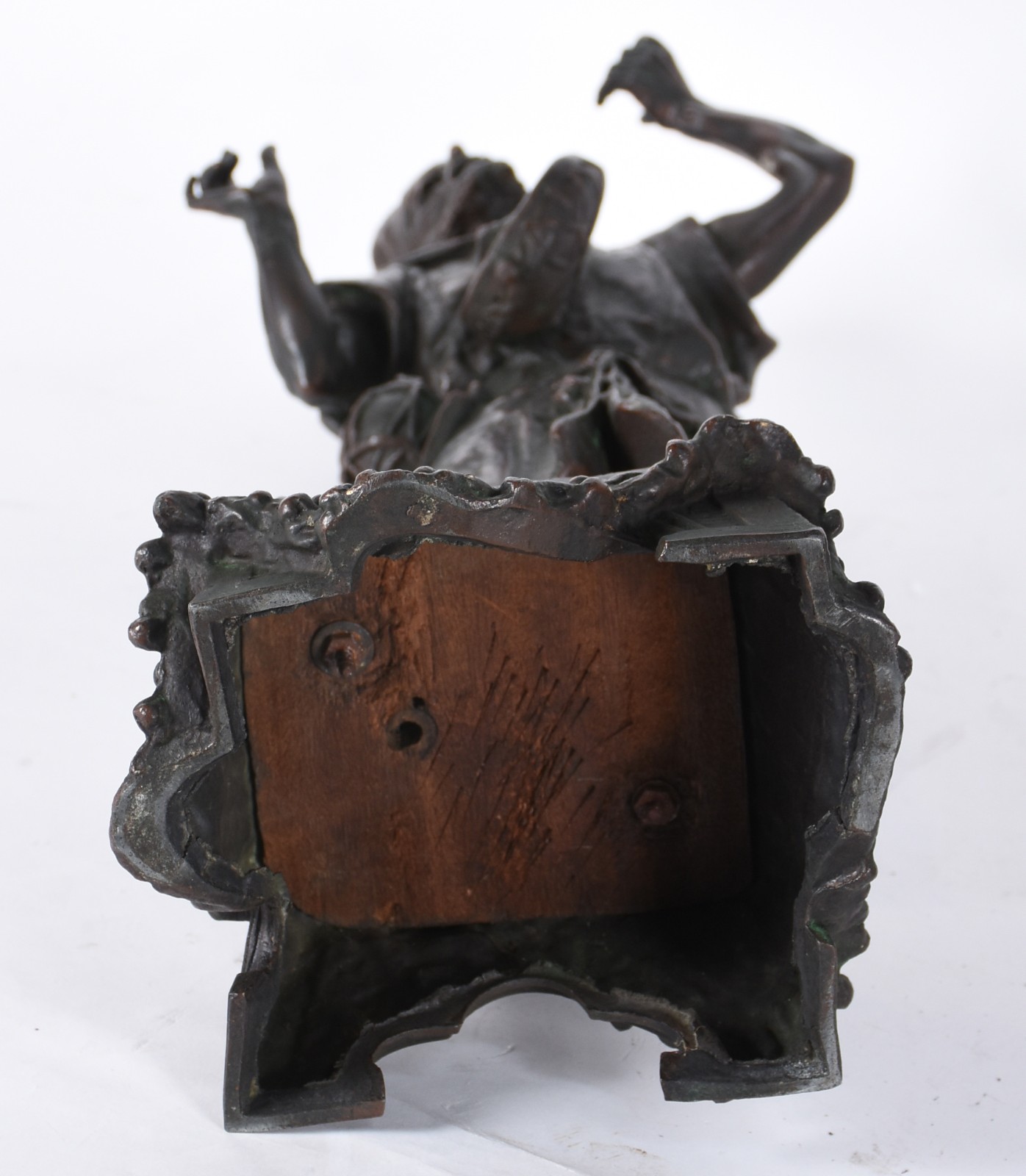 Escultura em petit bronze representando "Comerciante árabe"... - foto 5 de 5