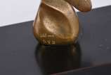 Domenico Calabrone (1928-2000),  - Escultura de bronze. Assinada e Numeração 072.