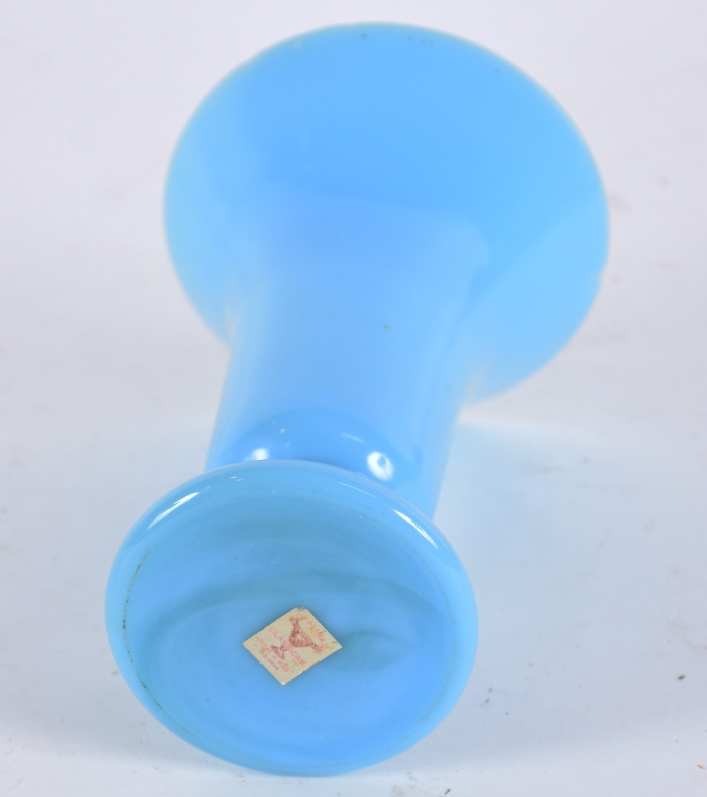Vaso de opalina azul (bicado na borda). - foto 4 de 7
