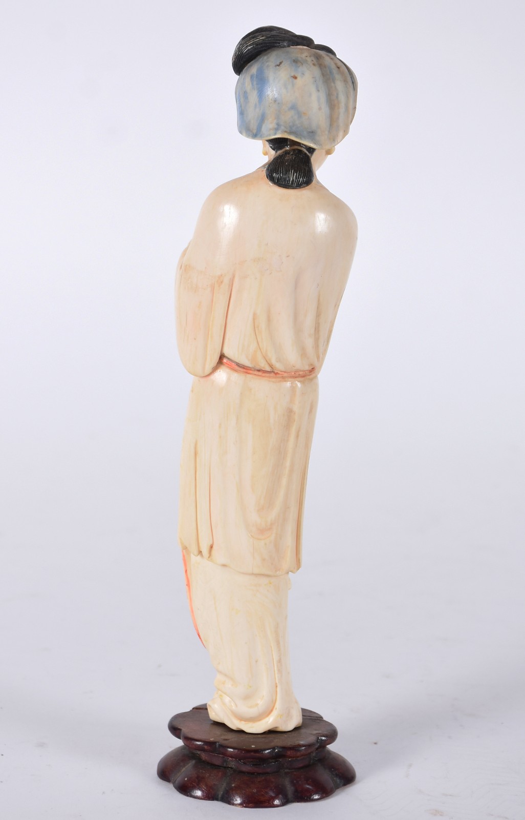 Escultura de marfim representando Gueixa, sem uma das mãos e pescoço... - foto 4 de 4