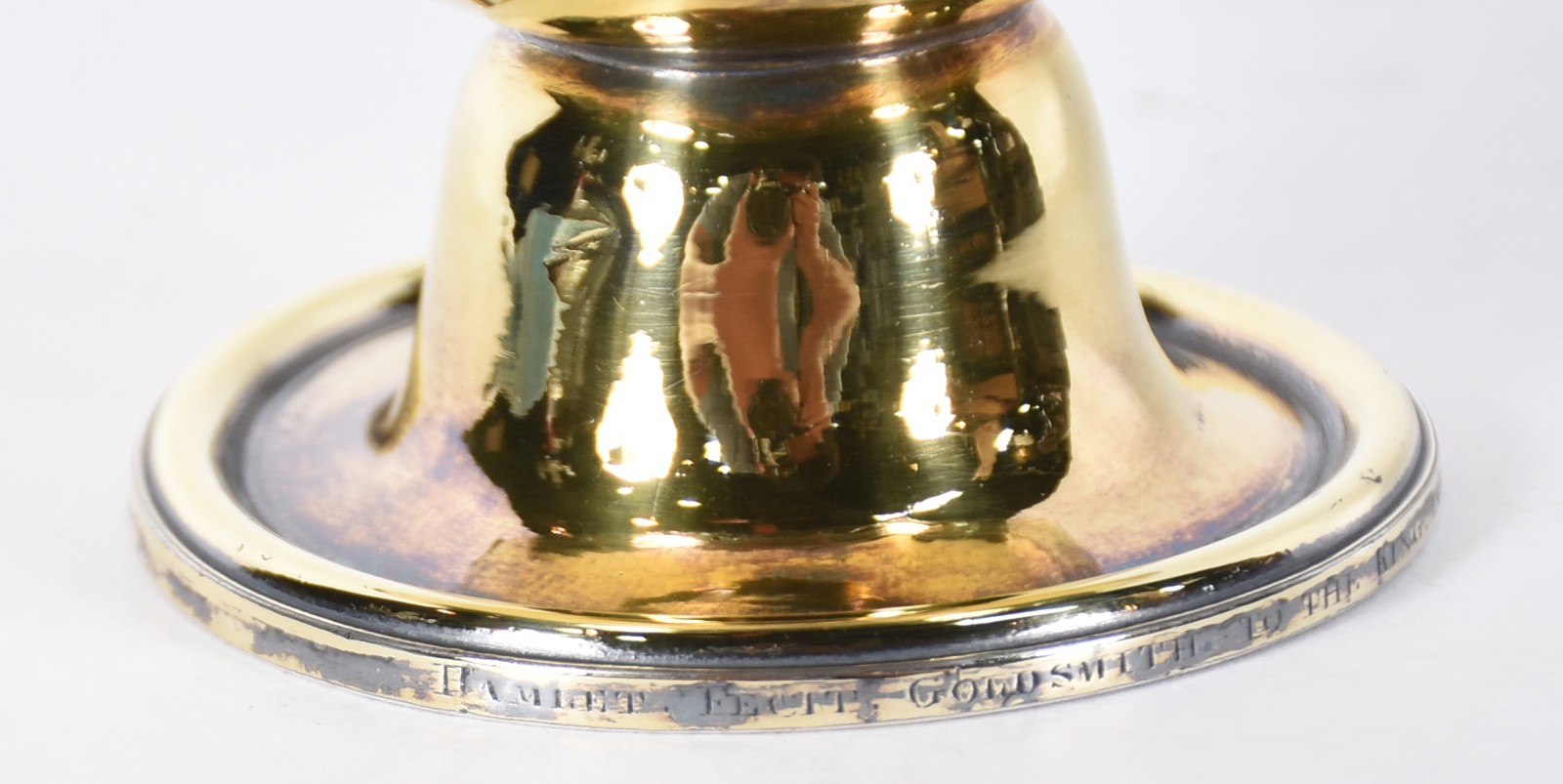 Jarra de prata inglesa com vermeil, periodo George III, decoração... - foto 5 de 7