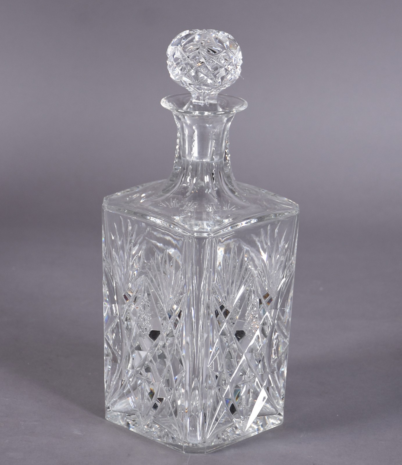 Garrafa em cristal frances lapidadoSaint Louis, marca da cristallerie... - foto 2 de 6