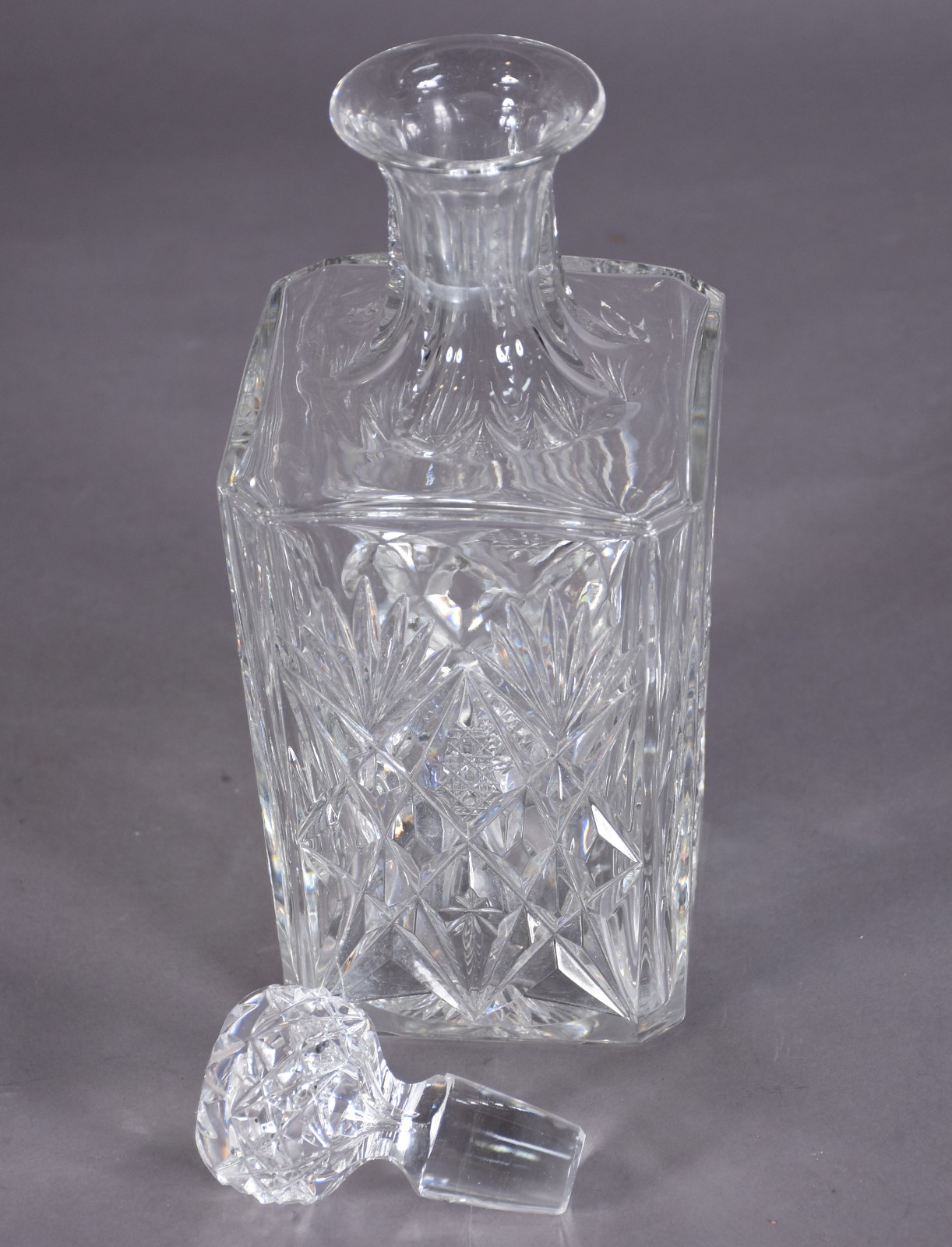 Garrafa em cristal frances lapidadoSaint Louis, marca da cristallerie... - foto 3 de 6