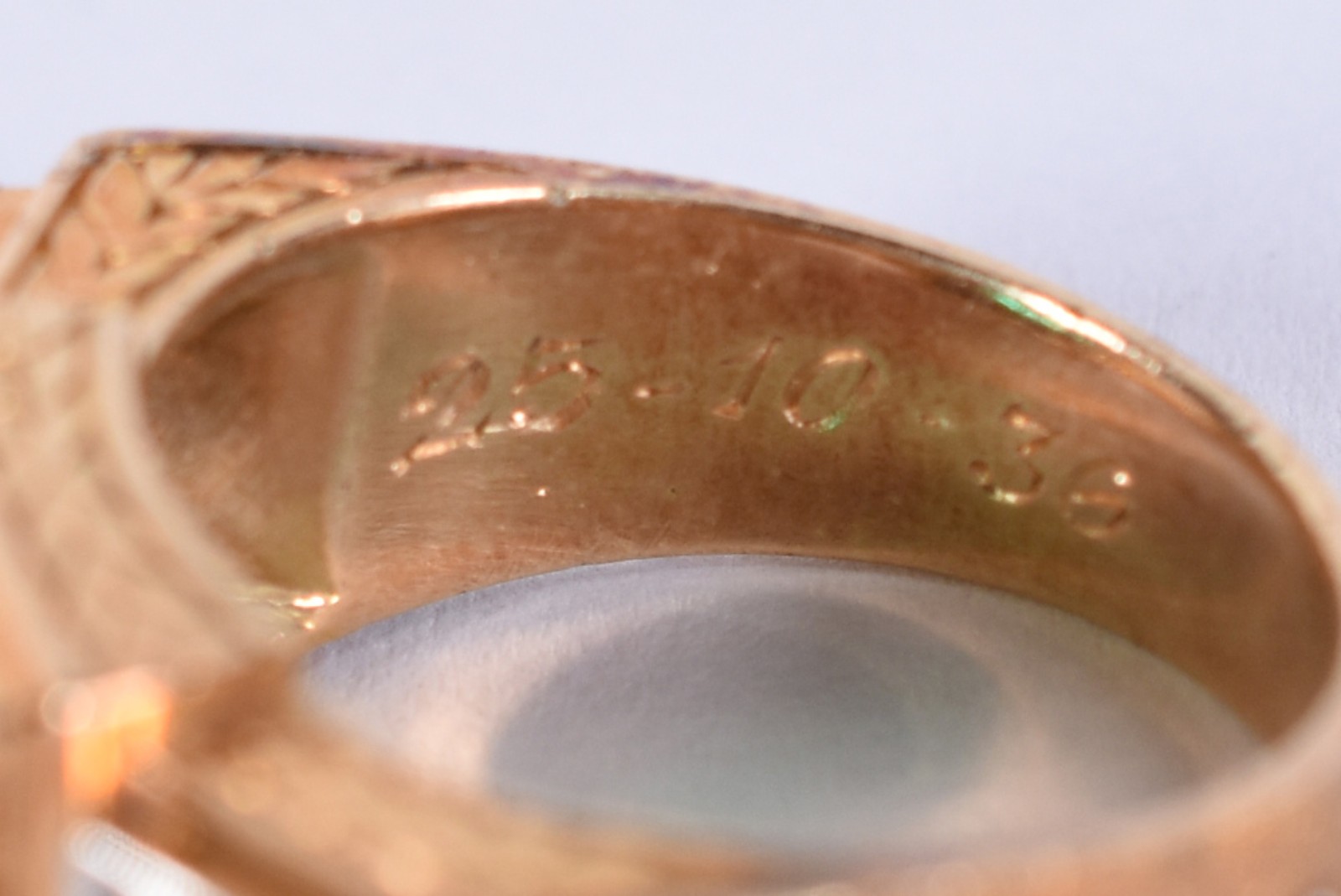 Anel de formatura de ouro 18 k com pedra verde e brilhante de 0,40... - foto 6 de 6
