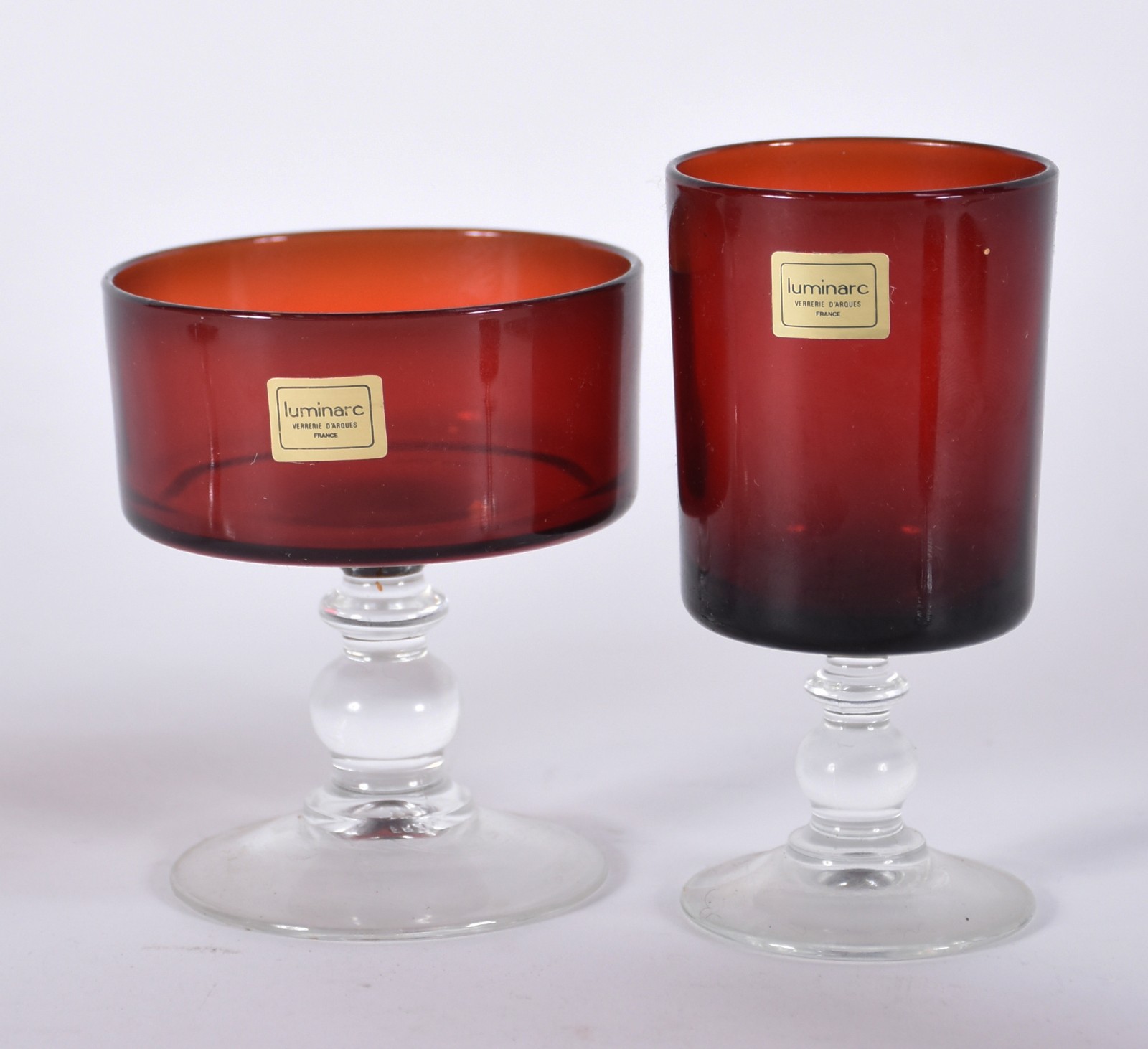 Serviço de copos "Arcoc" francês de vidro vermelho composto de: 12... - foto 3 de 7
