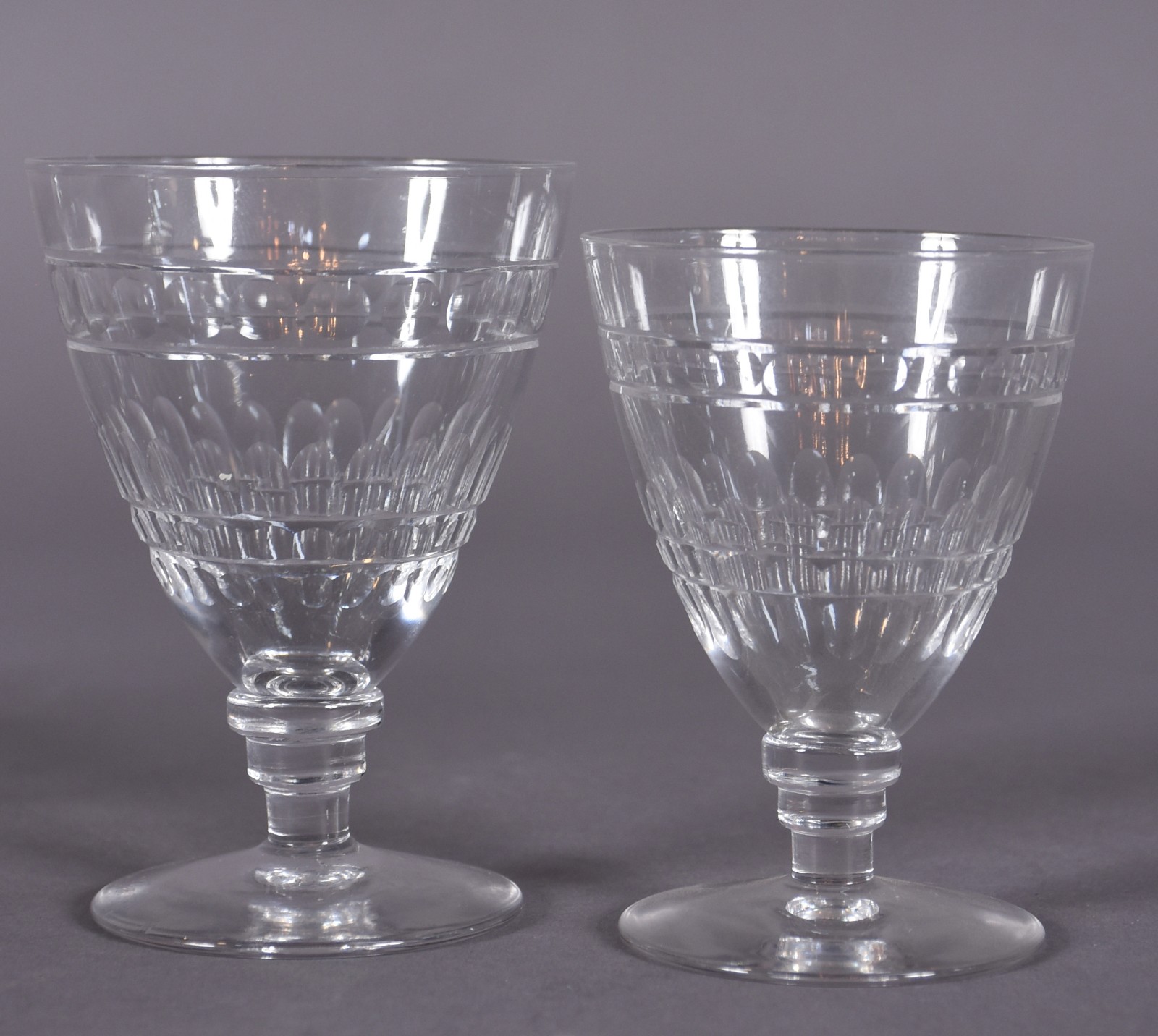 Serviço de cristal lapidado composto de: 12 taças para água, 12 para... - foto 4 de 4
