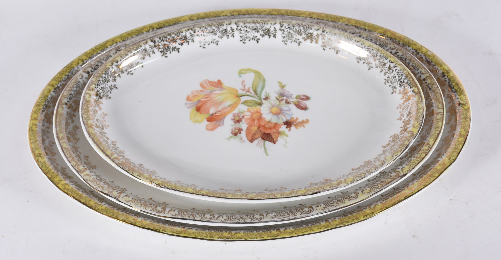Serviço de chá, café e jantar de porcelana Mauá composto de: 5... - foto 7 de 9