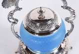 WMF (1853),  - Açucareiro de metal prateado WMF com colher e guarnição, bowl de vidro azul.