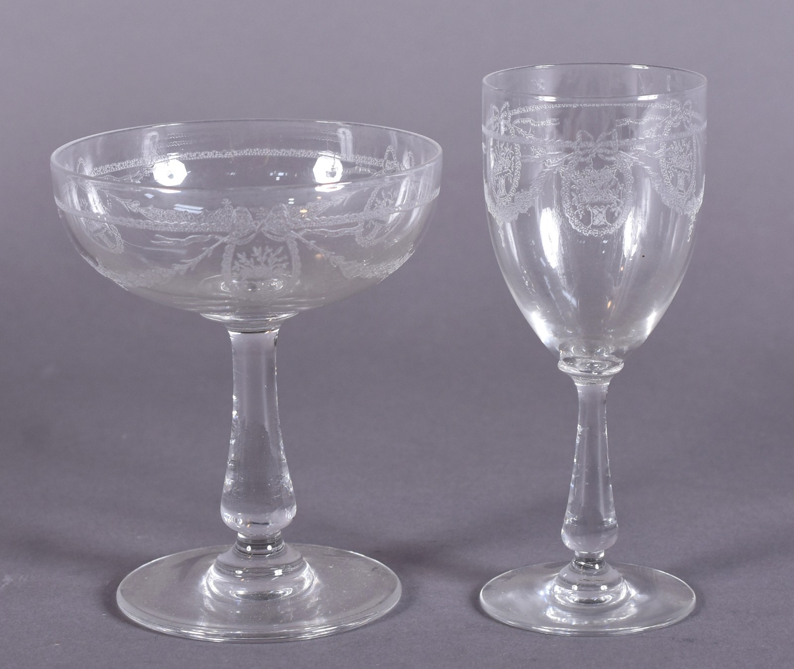 Serviço de cristal frances Saint Louis, lavrados com guirlandas... - foto 3 de 4