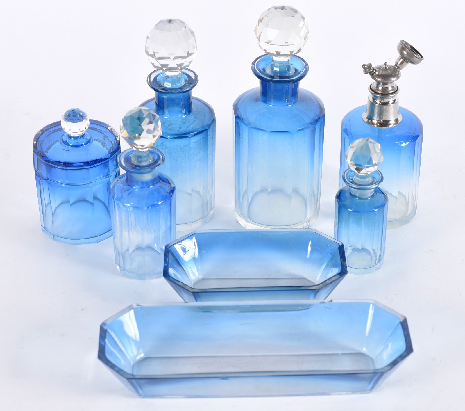 Conjunto de cristal azul para toilette composto de: 5 perfumeiros, 2... - foto 2 de 7