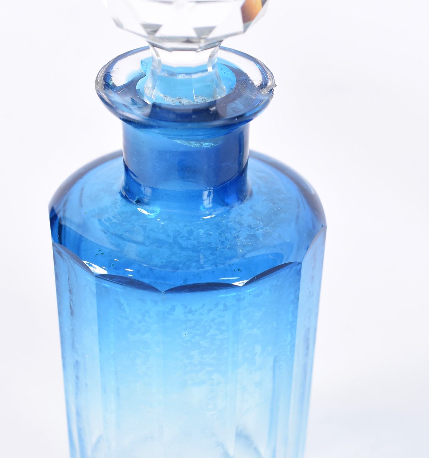 Conjunto de cristal azul para toilette composto de: 5 perfumeiros, 2... - foto 7 de 7