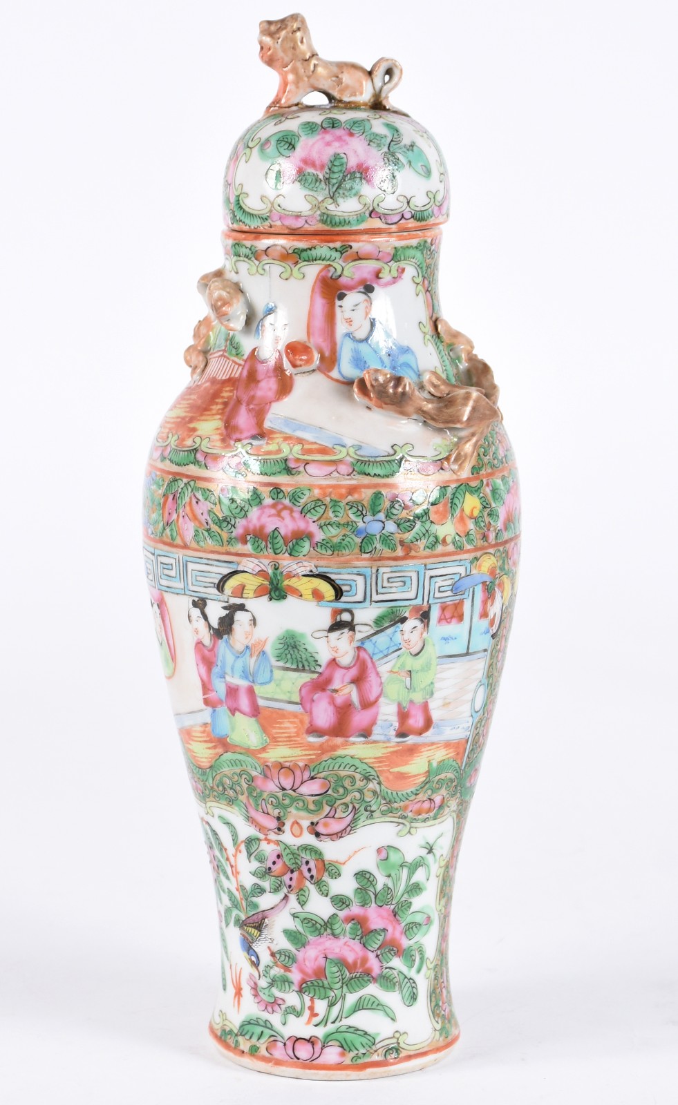 Antigo potiche de porcelana chinesa, decorado com borboletas, flores... - foto 1 de 6