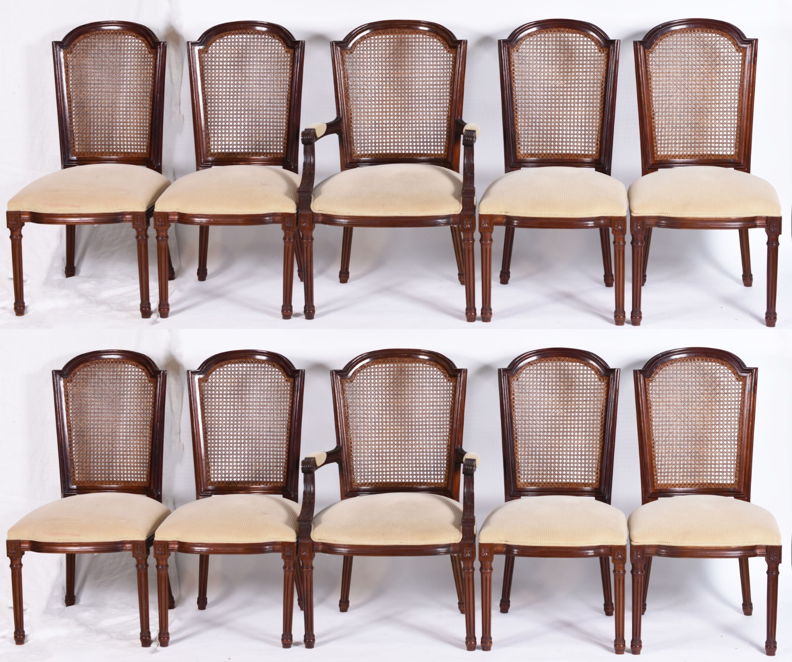 Conjunto de 10 cadeiras para sala de jantar, sendo 2 com braços e 8... - foto 1 de 3