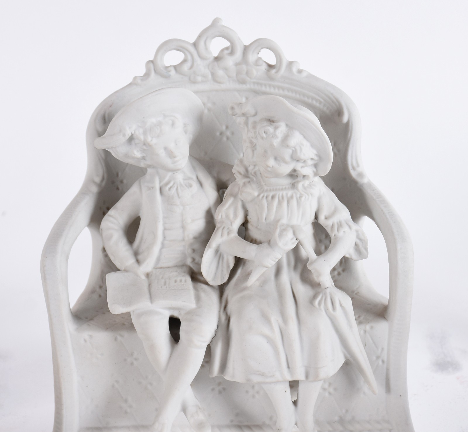 Diversas peças de biscuit, sendo: 11 figuras infantis, casal, cisne... - foto 2 de 7