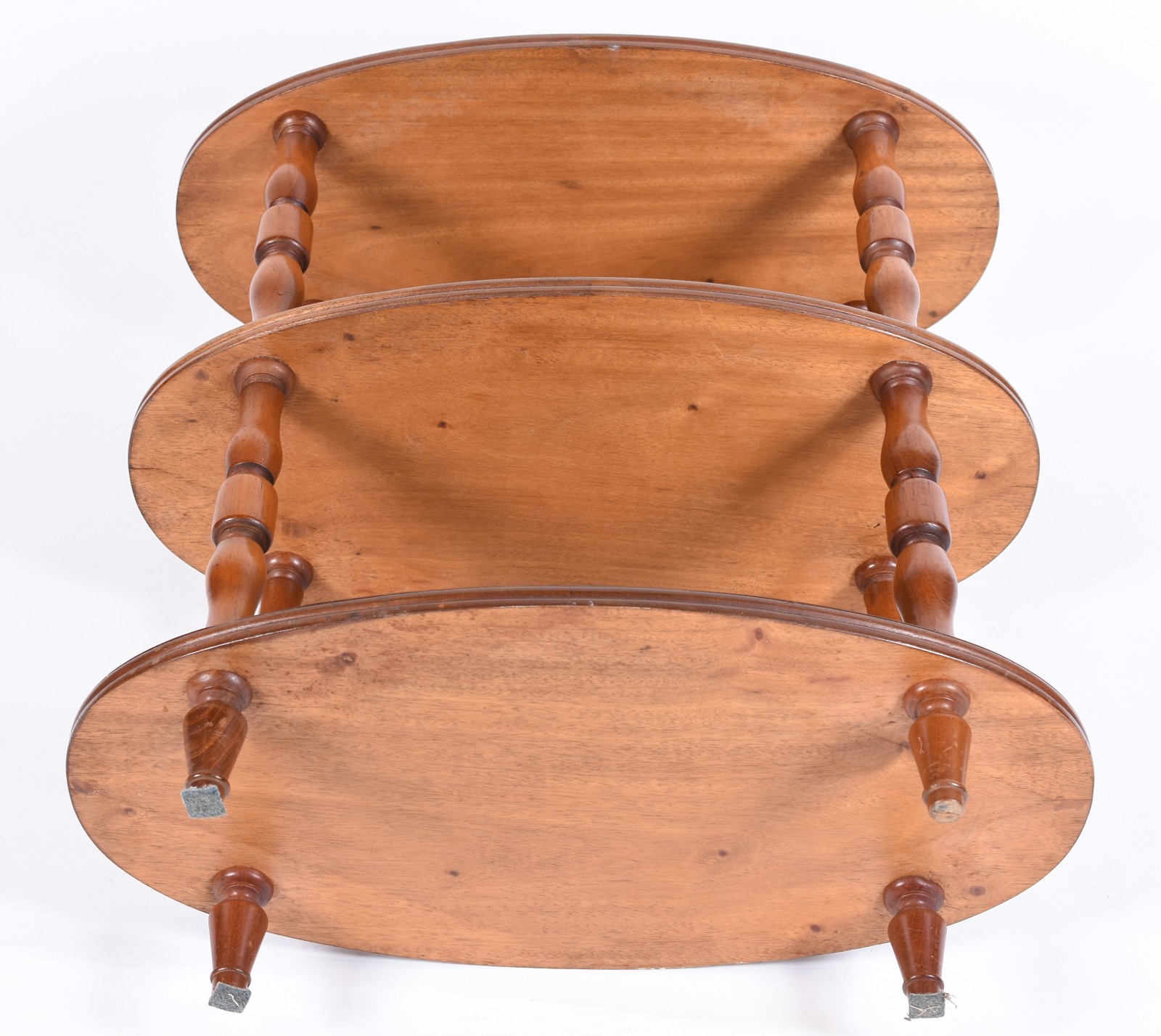Mesa auxiliar de madeira nobre no feitio oval com 3 platôs ligados... - foto 5 de 5