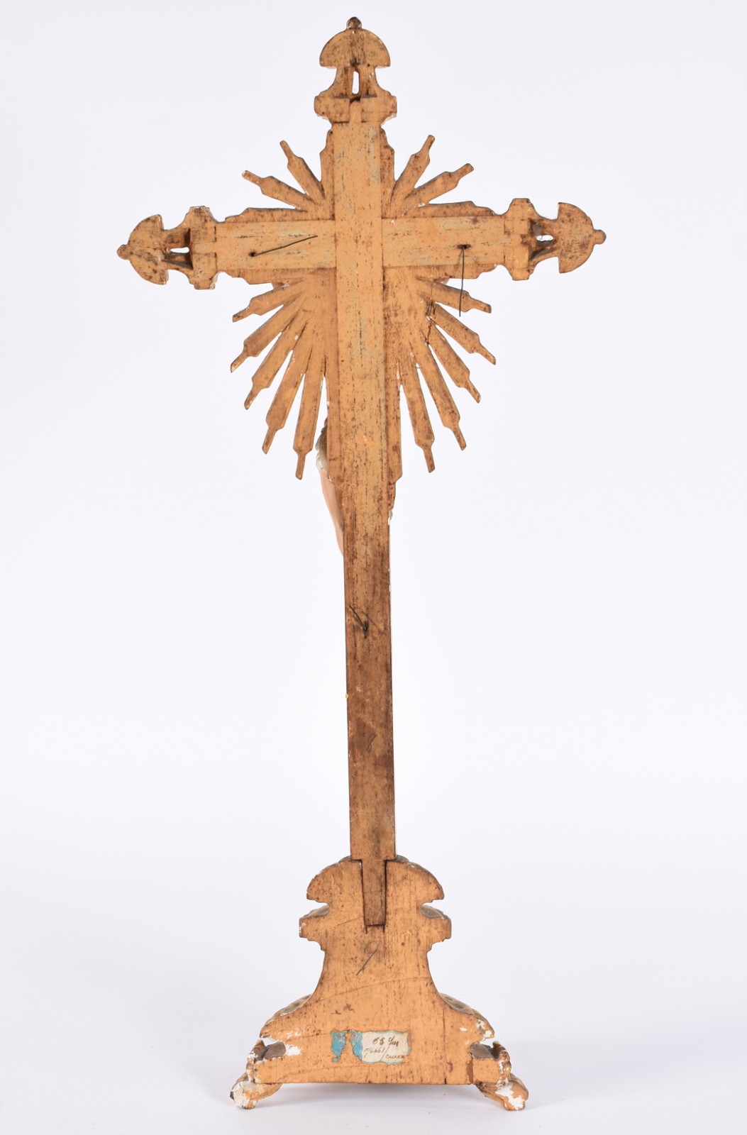 Crucifixo de madeira dourada com figura de Cristo ricamente entalhada... - foto 4 de 6