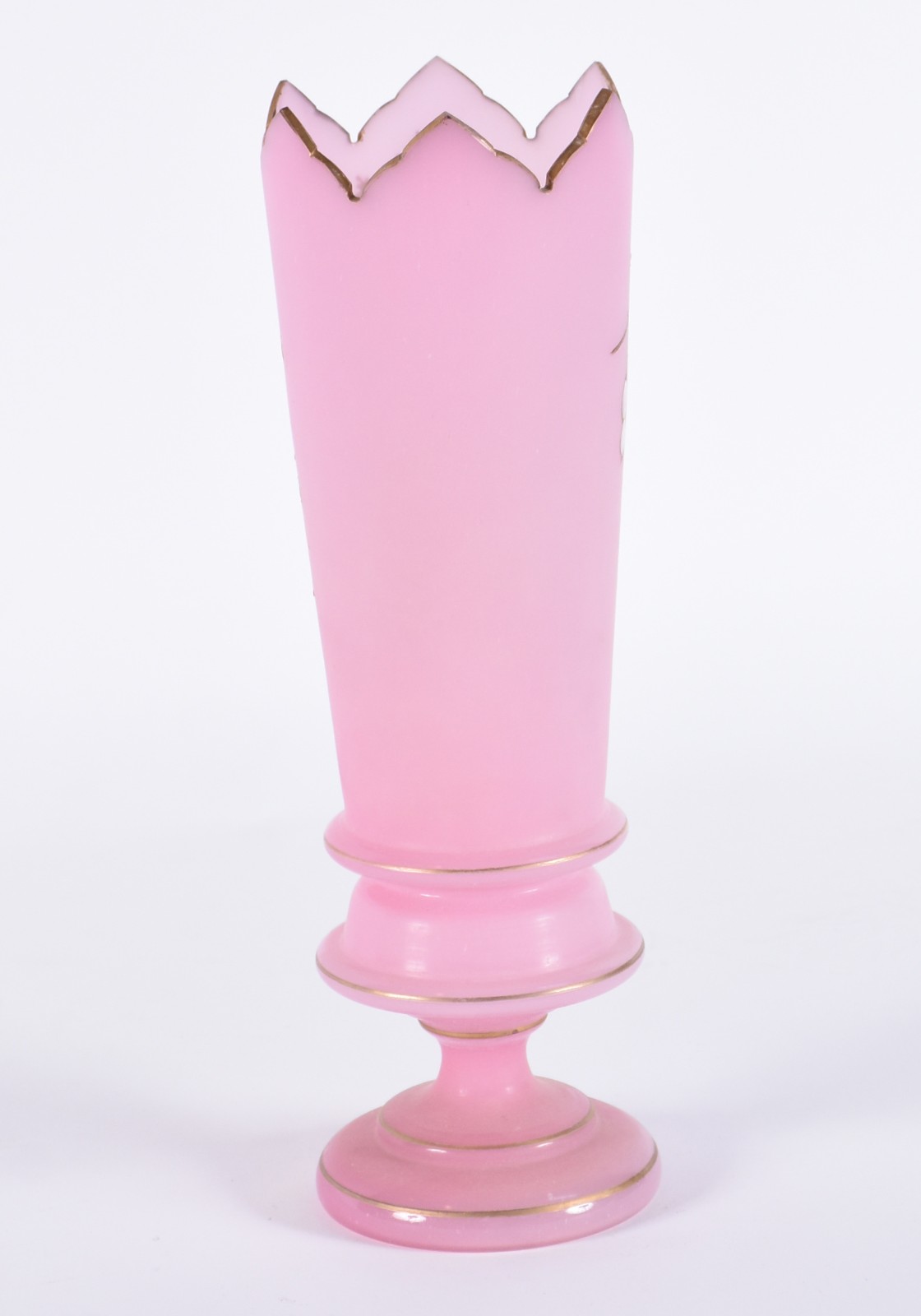 Vaso de opalina rosa decorado com pássaro, flores e folhagens em... - foto 3 de 5