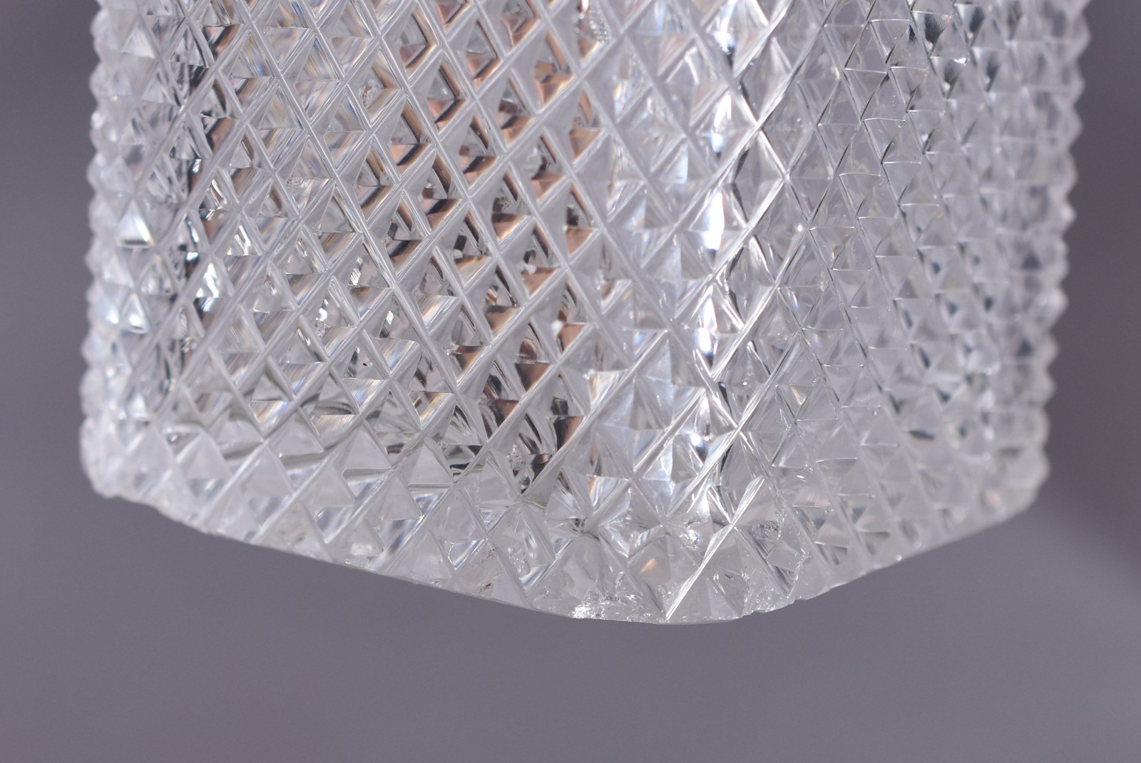 Três peças diversas de cristal, sendo: fruteira em gomos e 2... - foto 5 de 6