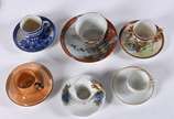 Lote com 15 xícaras de café com pires, porcelan... - Lote com 15 xícaras de café com pires, porcelanas de diversos modelos e procedências.