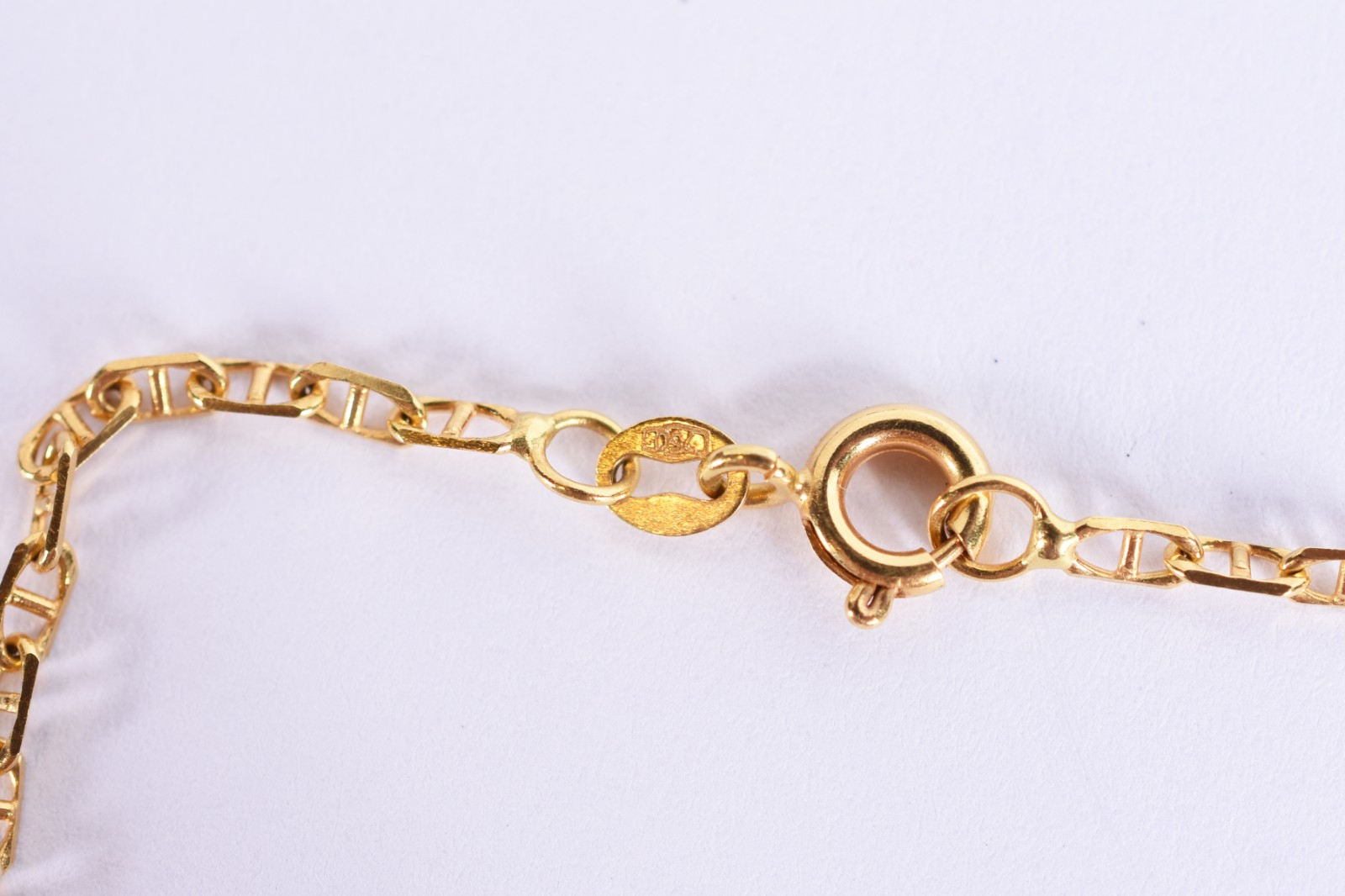 Pulseira de ouro 18k, contraste 750 mls com elos feitio "oito"... - foto 3 de 5