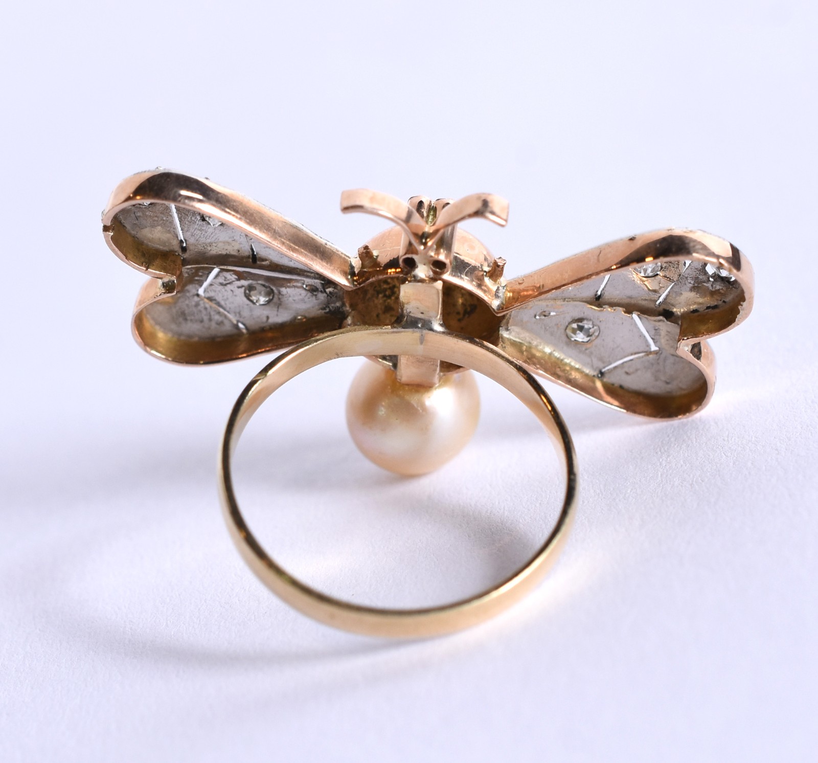 Anel de ouro 18k feitio abelha, asas com diamantes e perolas, aro 16... - foto 3 de 3