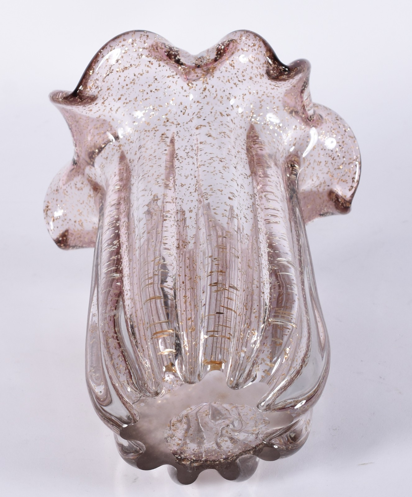 Vaso de vidro decorativo na cor lilás cm pó de ouro. - foto 2 de 3