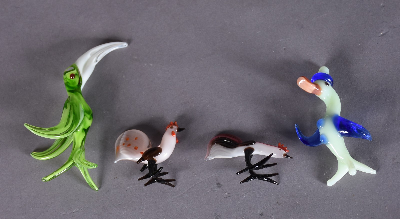 Vinte miniaturas de murano, um com pequeno quebrado. - foto 5 de 7