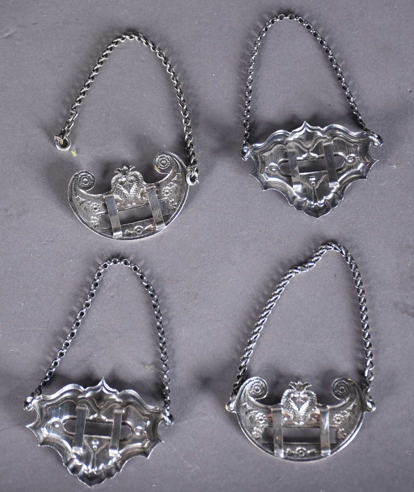 Serviço para licor com suporte de metal prateado Boulenger, composto... - foto 9 de 11