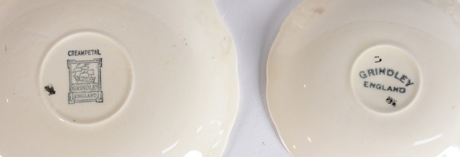 Serviço de chá e café de faiança GRINDLEY ENGLAND, na cor bege com... - foto 4 de 4