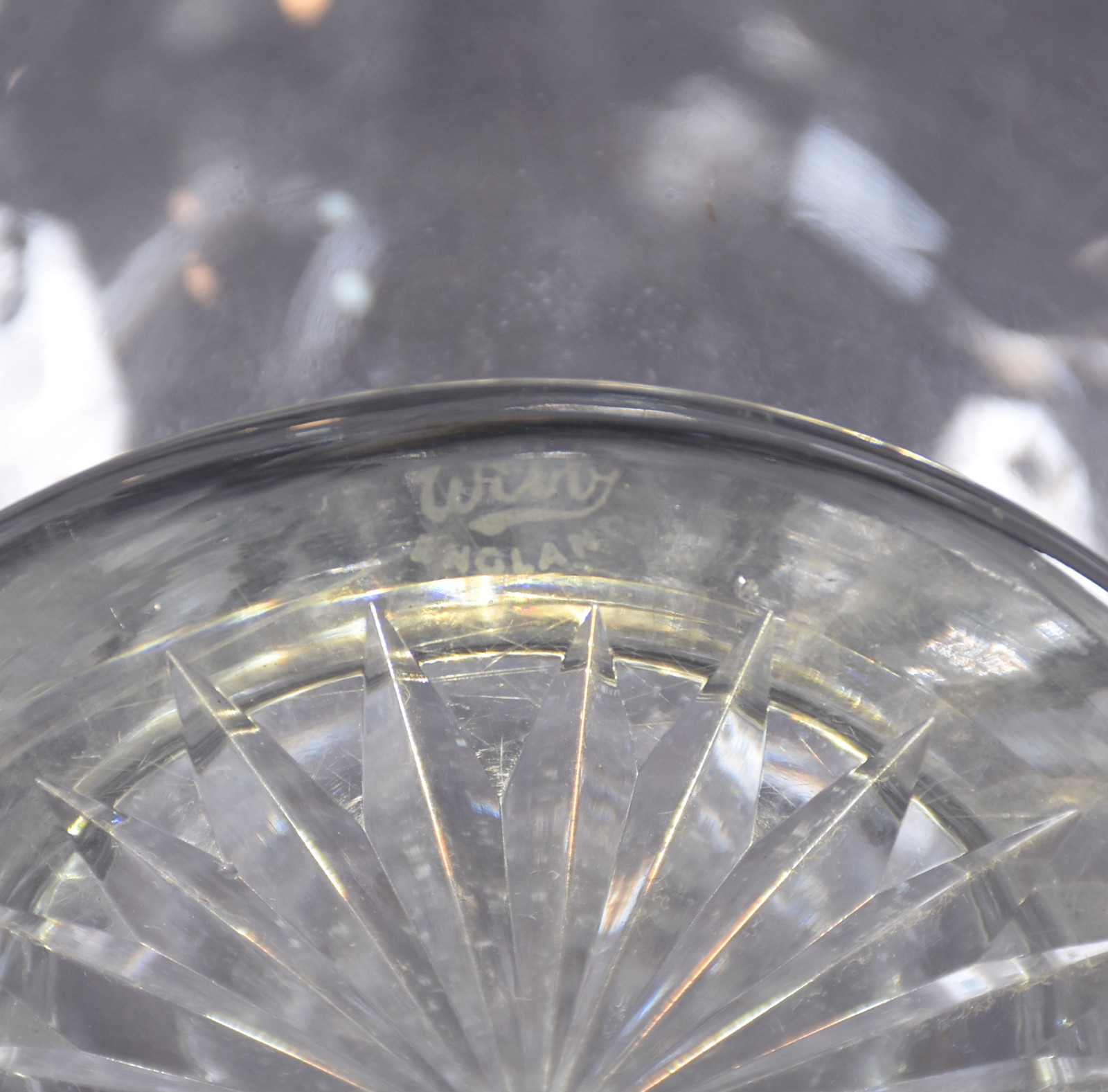Garrafa para vinho de cristal inglês WEBB, lapidação em setas e... - foto 5 de 5