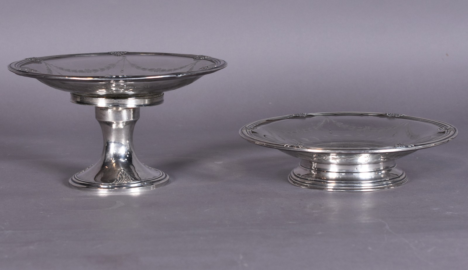 Duas fruteiras de cristal Saint Louis guarnecidas de prata francesa... - foto 2 de 8