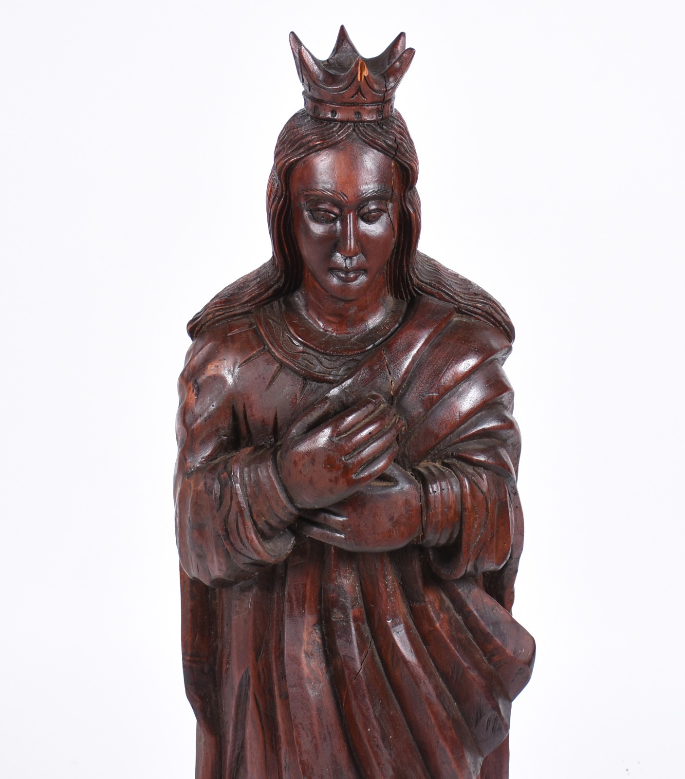 Escultura de madeira entalhada representando Nossa Senhora. Pequena... - foto 2 de 9