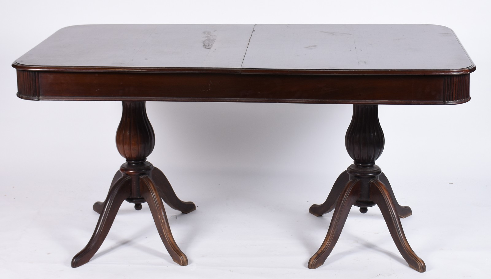 Mesa de jantar de madeira nobre, tampo retangular com tabua extensora... - foto 2 de 6
