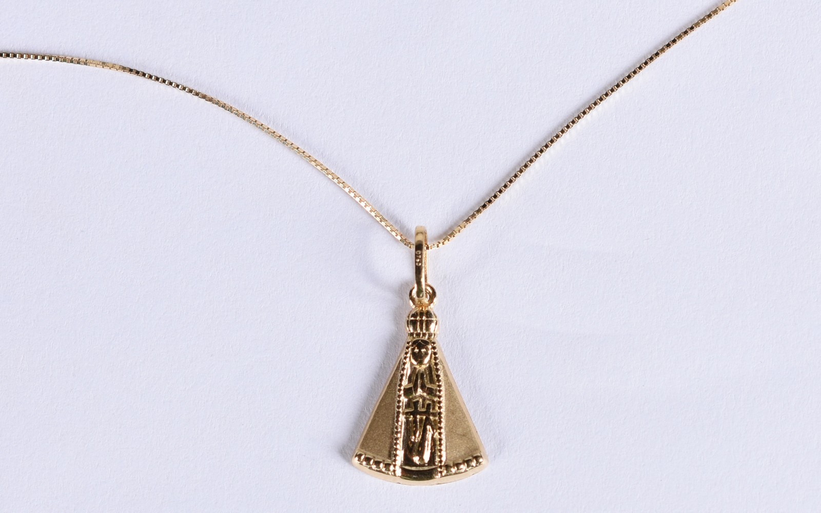 Colar de ouro 18 k, contraste 750 com pingente de Nossa Senhora... - foto 1 de 5
