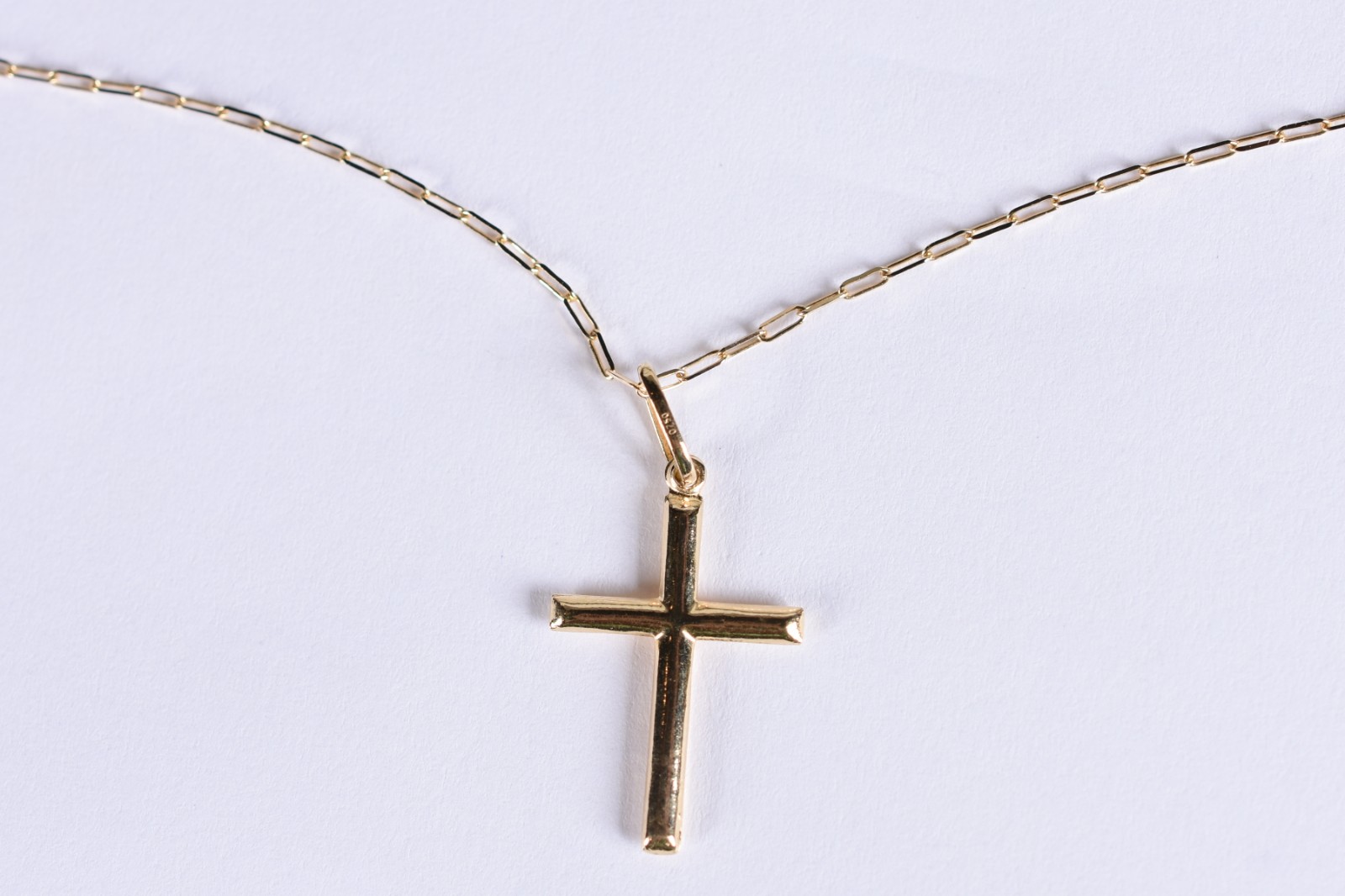 Colar de ouro 18 k, contraste 750 com crucifixo (Por motivos de... - foto 1 de 5